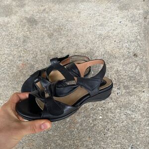 Womens Black Leather Clarks Sandals